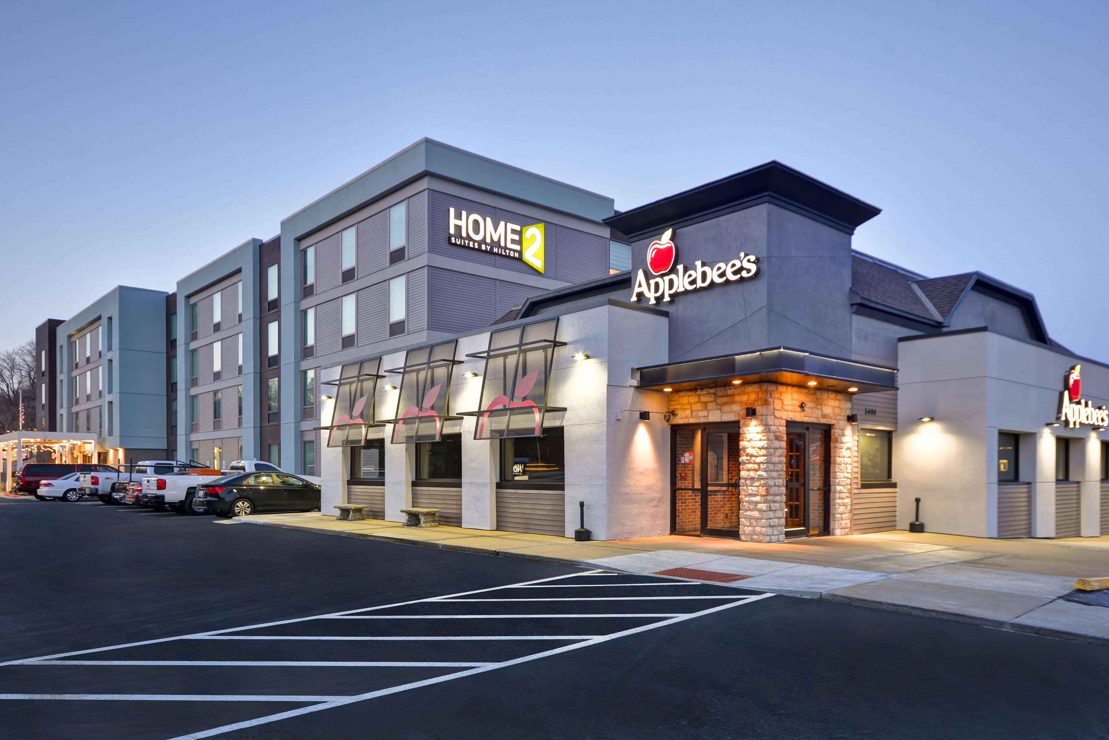 Home2 Suites By Hilton Kansas City Ku Medical Center Exterior photo